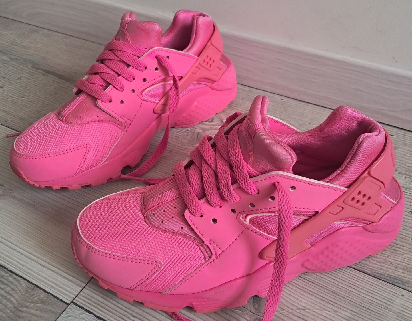 Кросівки NIKE HUARACHE Run Laser 654275-607 (р.36)
