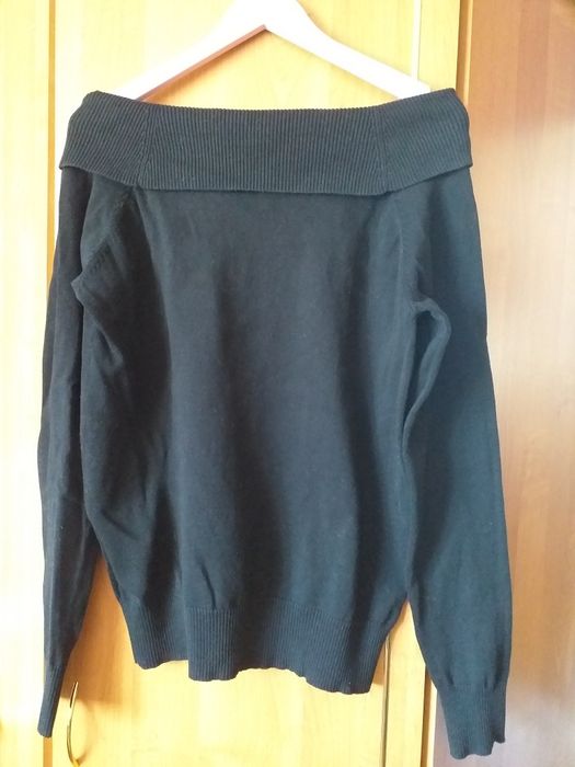 Bluza, odkryte ramiona