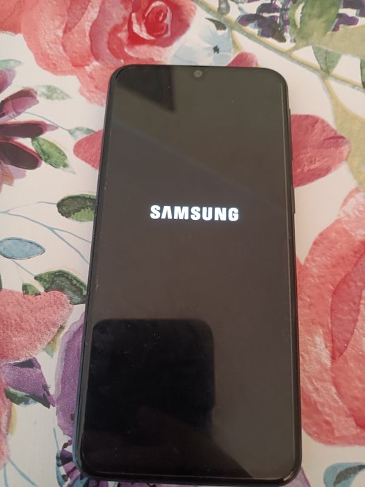 Samsung Galaxy a40 (bez pudełka i ładowark)i