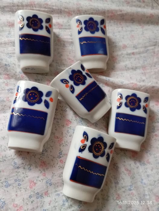 Фарфорові чарки сувенірні