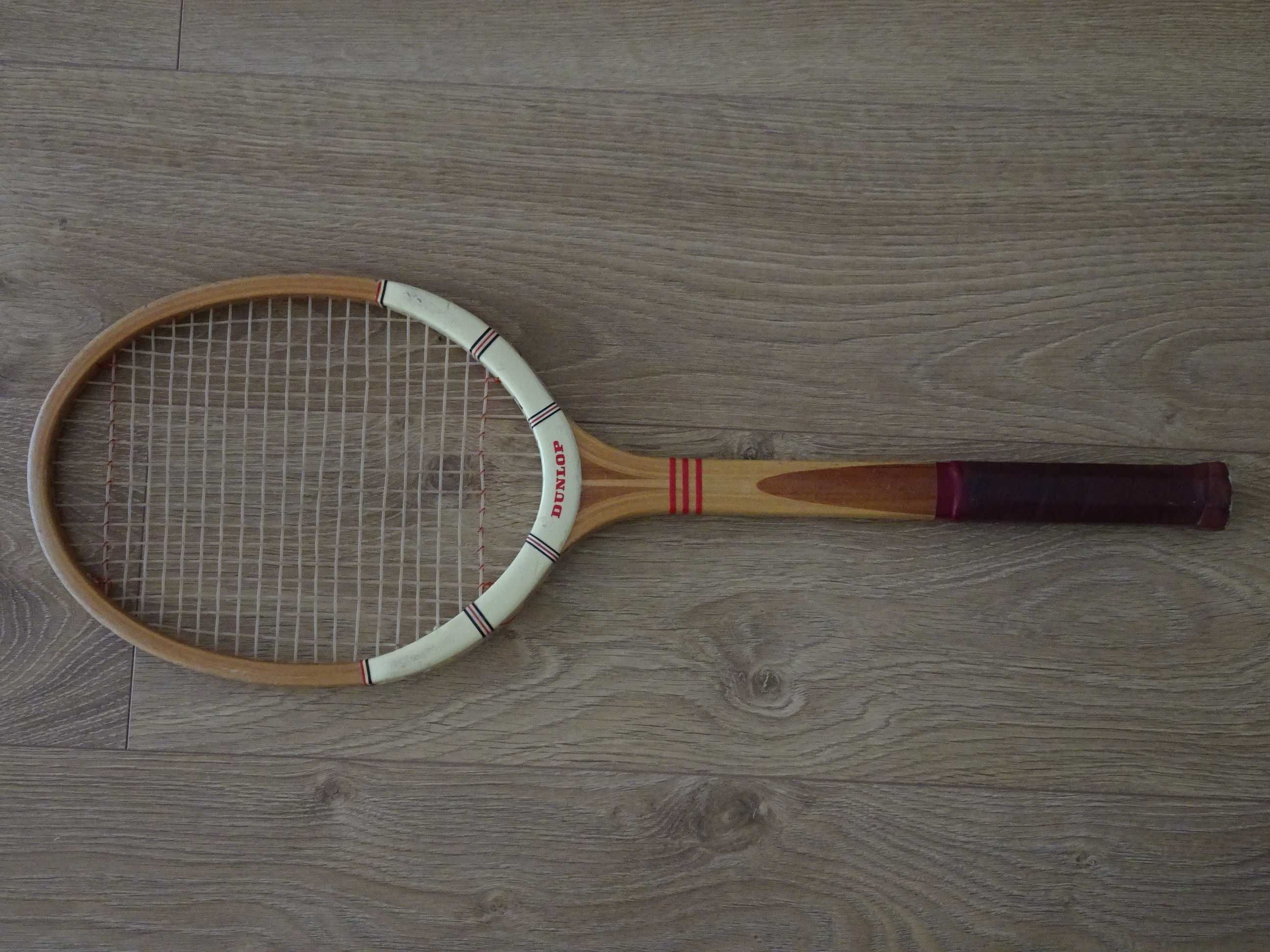 Raquete de ténis antiga em madeira Maxply Dunlop
