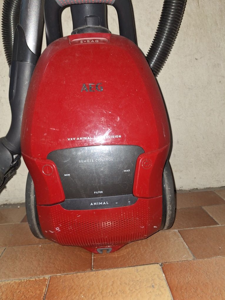 Aspirador AEG S-Bag VX 9 Animal