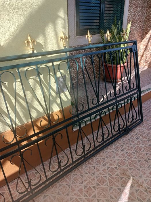 Portões e gradeamentos em ferro