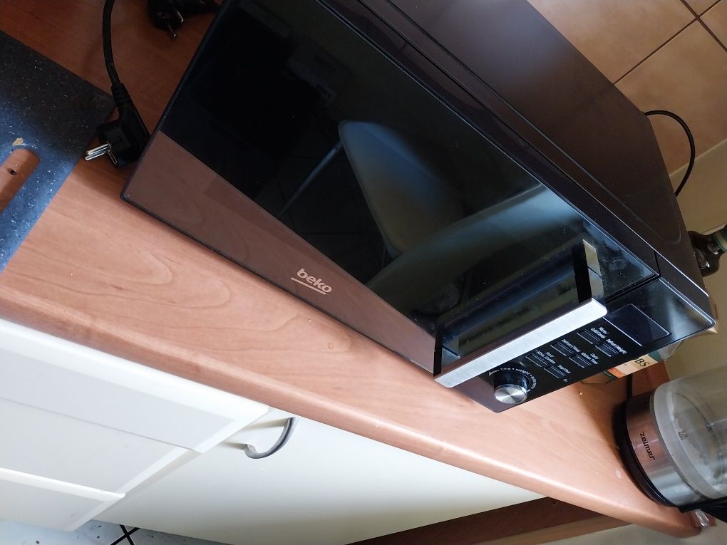 Mikrofalówka Beko MGF 20210B