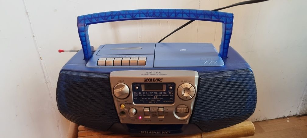 Sprzedam radiomagnetofon