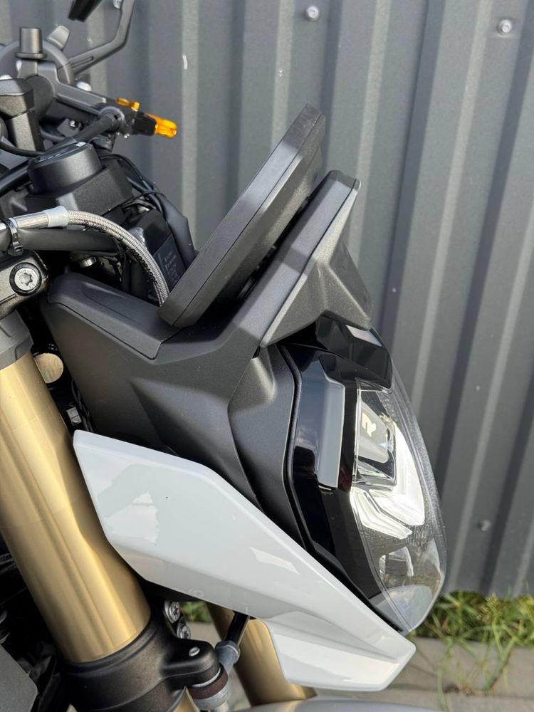 Bmw s 1000 R  2023 r