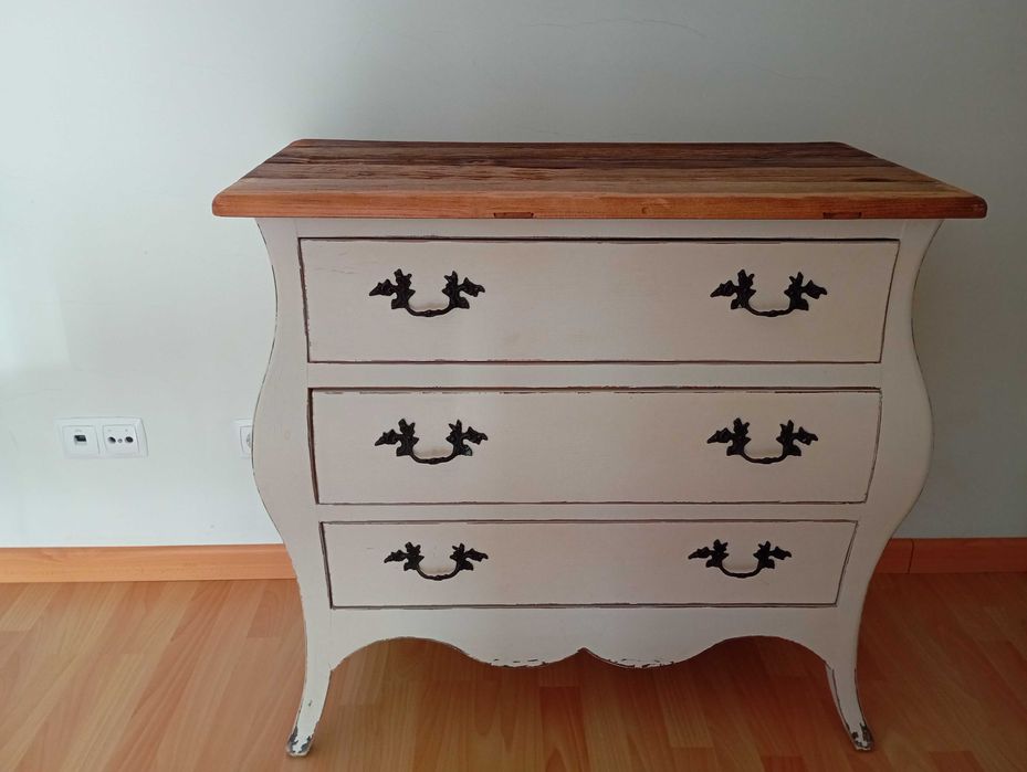 Cómoda branca vintage