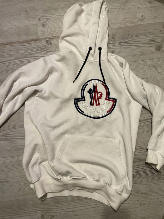 Кофта moncler белая