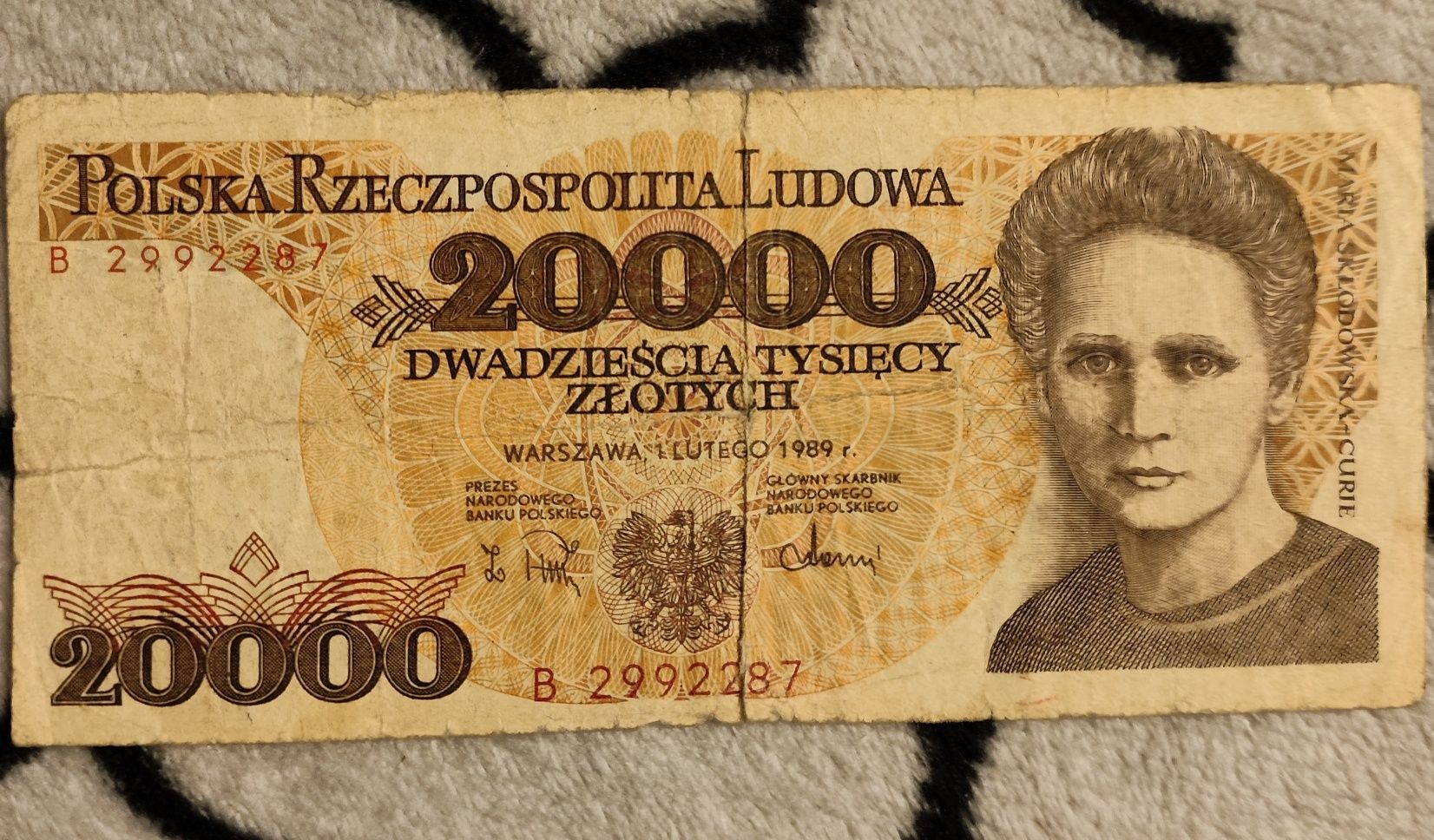 Dwadzieścia tysięcy złotych