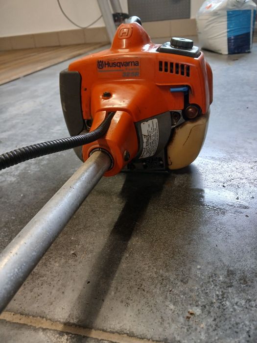 Kosa husqvarna 325r na części
