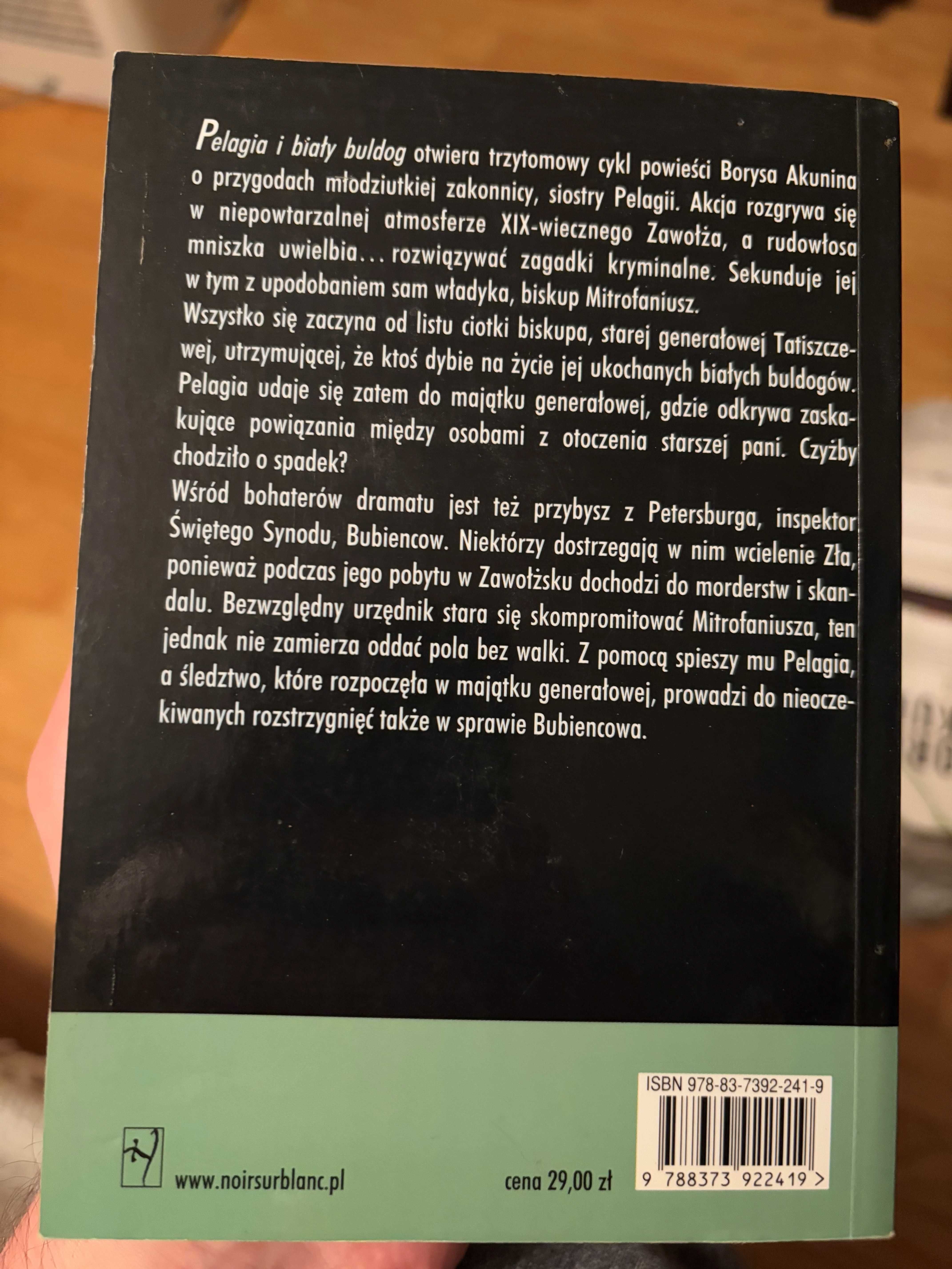 Boris Akunin "Pelagia i biały buldog"