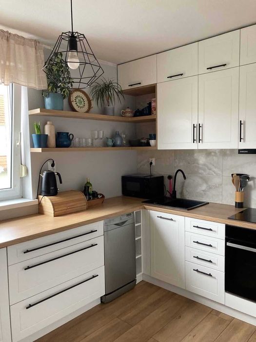 kuchnia meble w zabudowie ze sprzętem