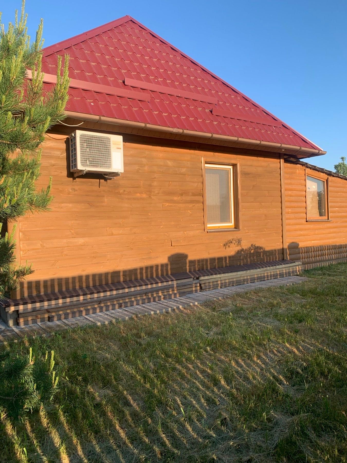 Продаж заміського будинку