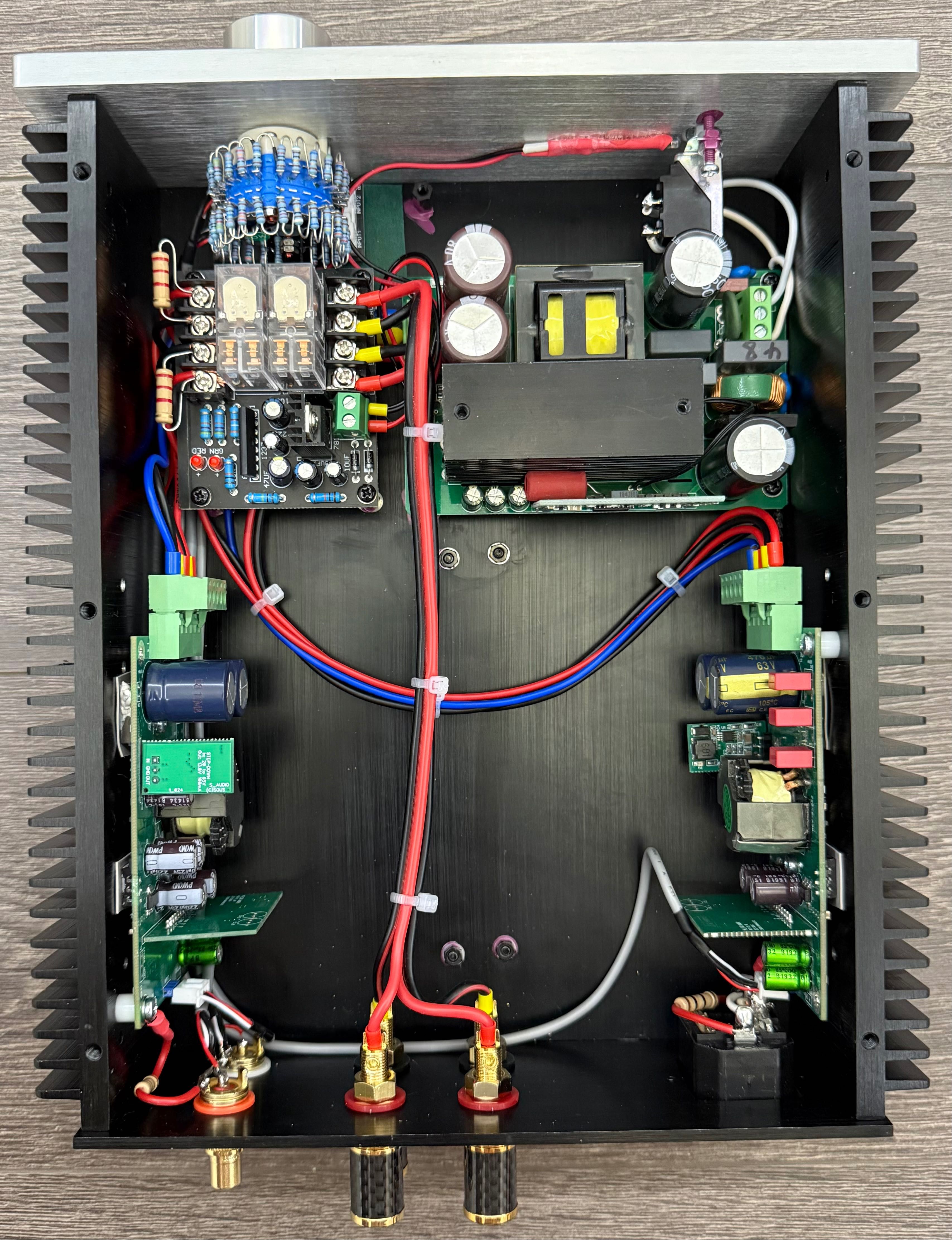 Усилитель мощности класс D - Clone Ncor Hb 2.052 мощность 250 ватт