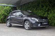 Mercedes-Benz GLA 220 d AMG Line 4-Matic