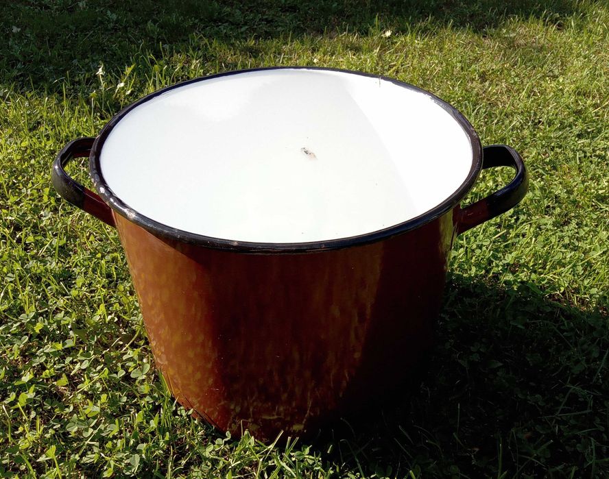 Sprzedam nowy garnek emaliowany