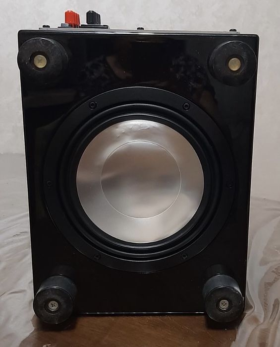 Активний сабвуфер сааб Canton Digital Movie