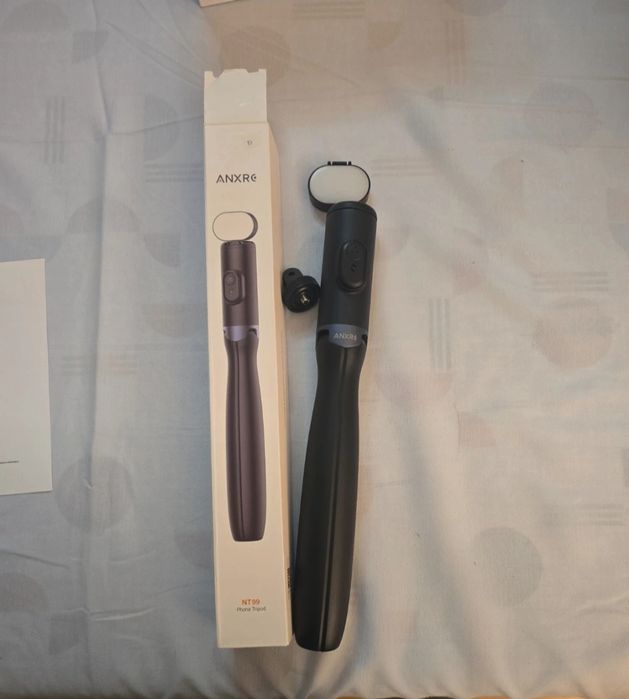 Tripod de telemóvel integrado