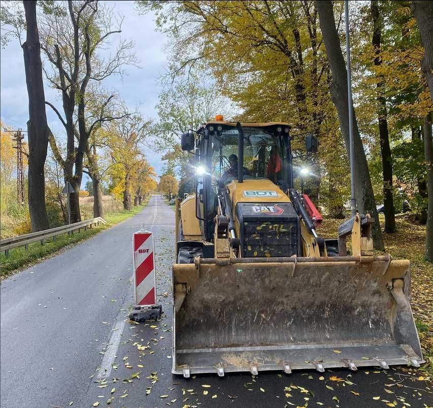 Usługi koparko-ładowarką, wynajem koparko-ładowarki, koparko-ładowarka