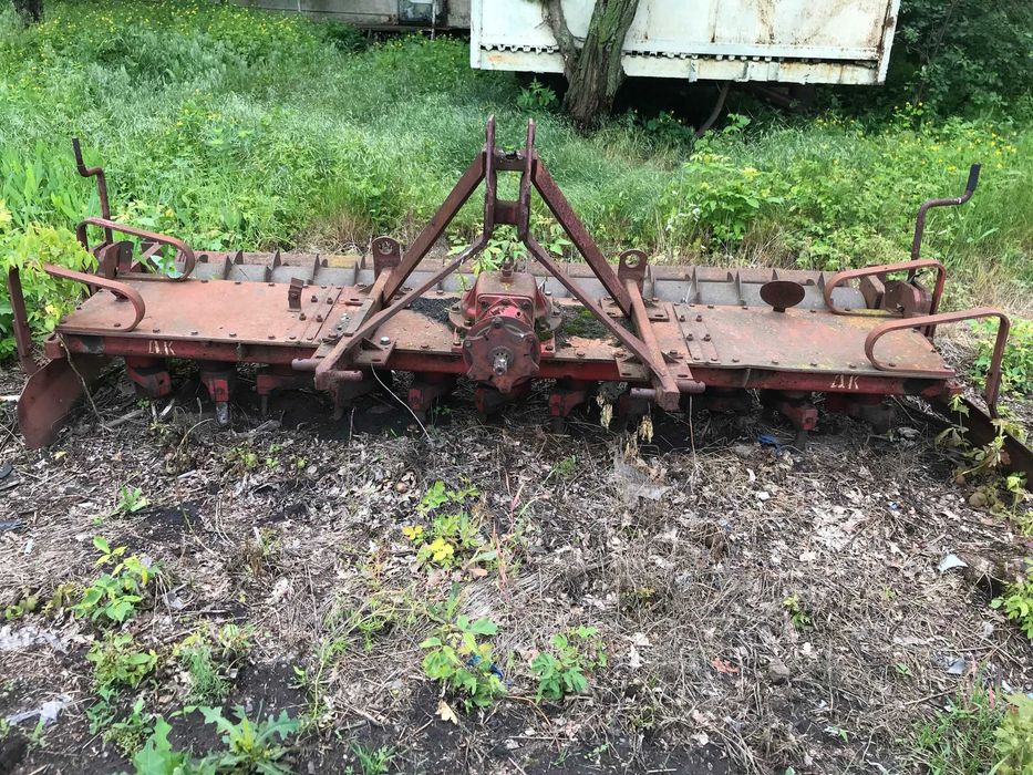фреза тракторна культиватор грунтова почвофреза розпушувач рыхлитель