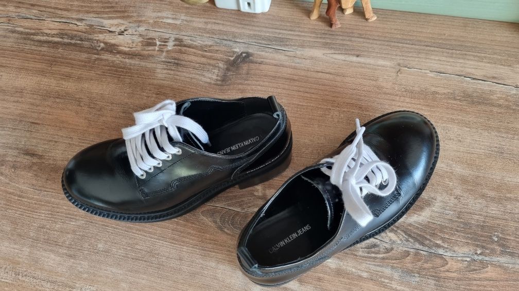 Calvin Klein Jeans buty oksfordki w rozmiarze 35 sklep 829,90zł