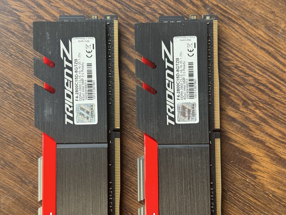 Memorias ram Gskill trident Z DDR4 2x8 16GB 2800
