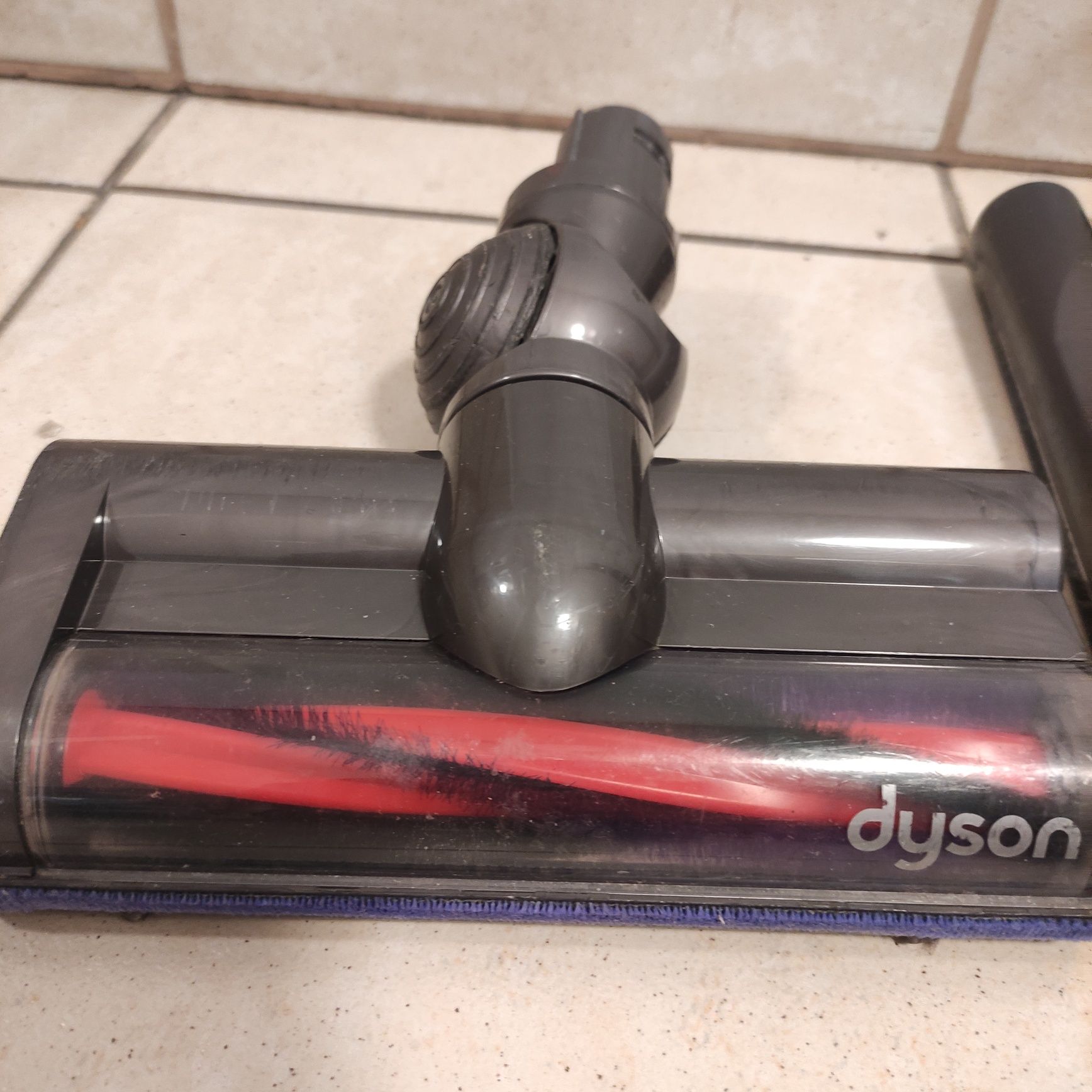 Odkurzacz Dyson V6 zestaw