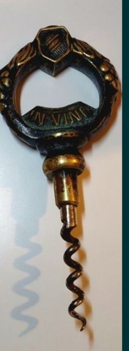 Vintage Veritas , stary piękny korkociąg  mosiądzu