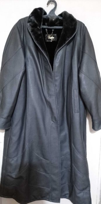 Нове зимове пальто 56 р., на штучному хутрі.  Дублёнка  plus size.