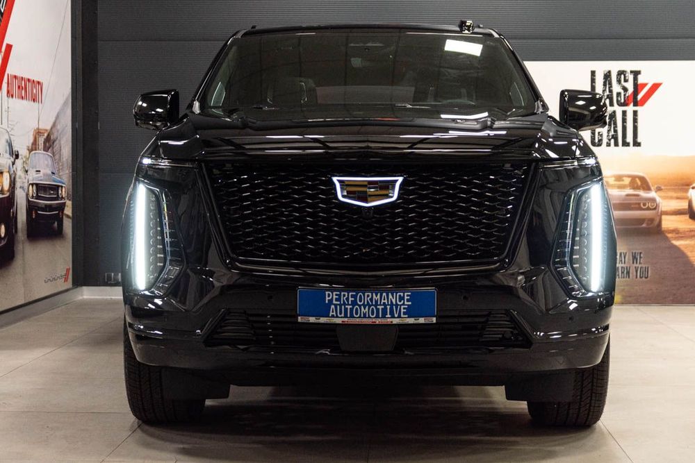 Cadillac Escalade od ręki! NAJWIĘKSZY i najbardziej LUKSUSOWY SUV na polskim rynku!