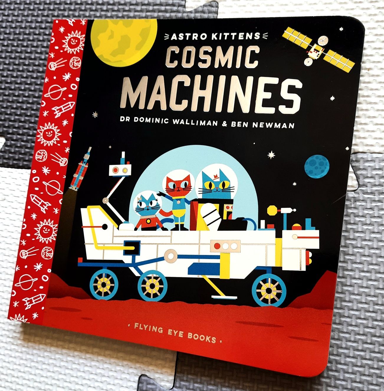 NOWA Cosmic Machines książeczka po angielsku dla dzieci kosmos