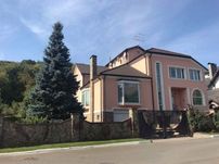 Подгорицы, дом с бассейном в охраняемом КГ Альпийка