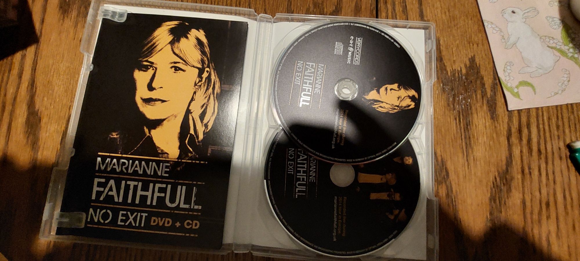 Marianne Faithfull "no Exit" DVD +CD