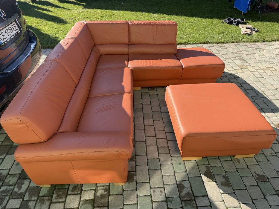 Шкіряний кутовий диван