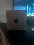 Apple Mac mini M4, oryginalne akcesoria Apple.