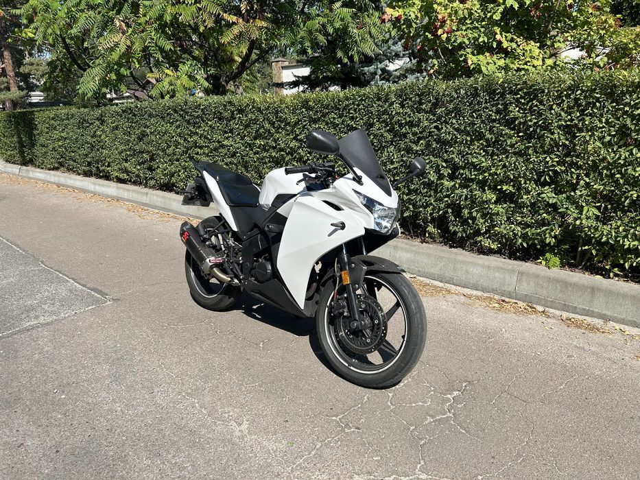 Продам Honda cbr125