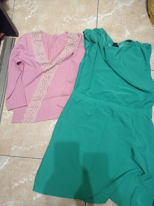 Віддам жіночий одяг