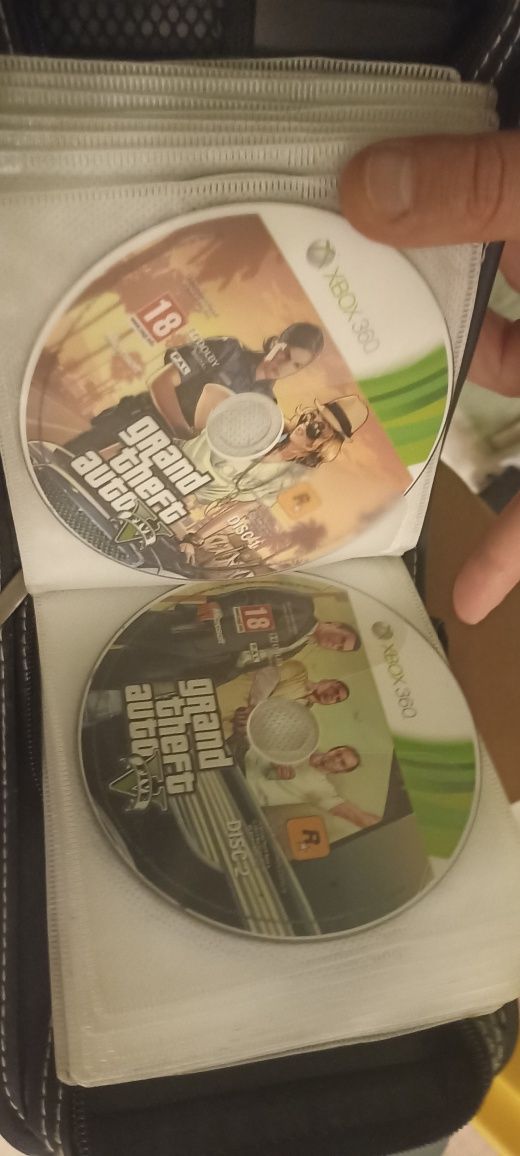 Xbox 360 рабочий куча дисков + кинект+ 2 геймпада