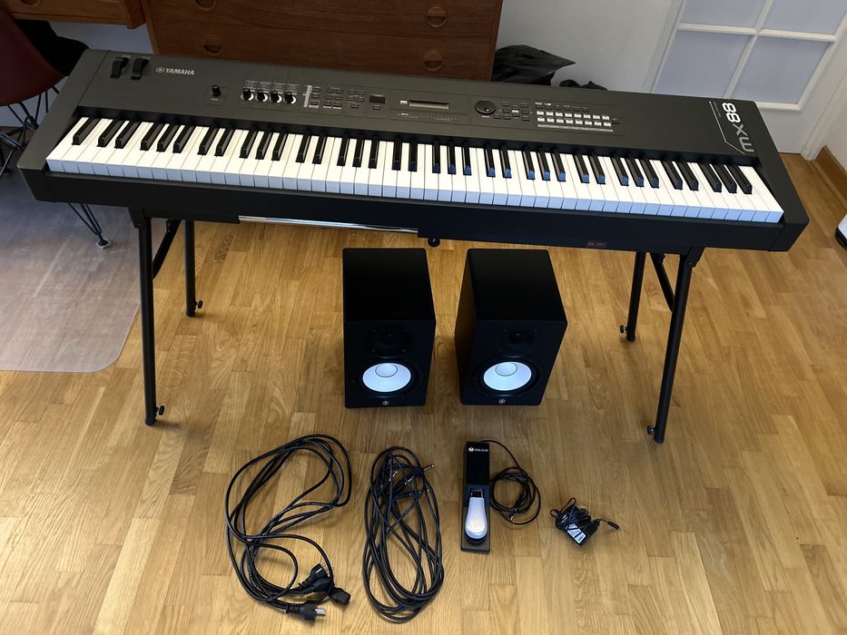 Kibord yamaha mx88 + glosniki yamaha HS7