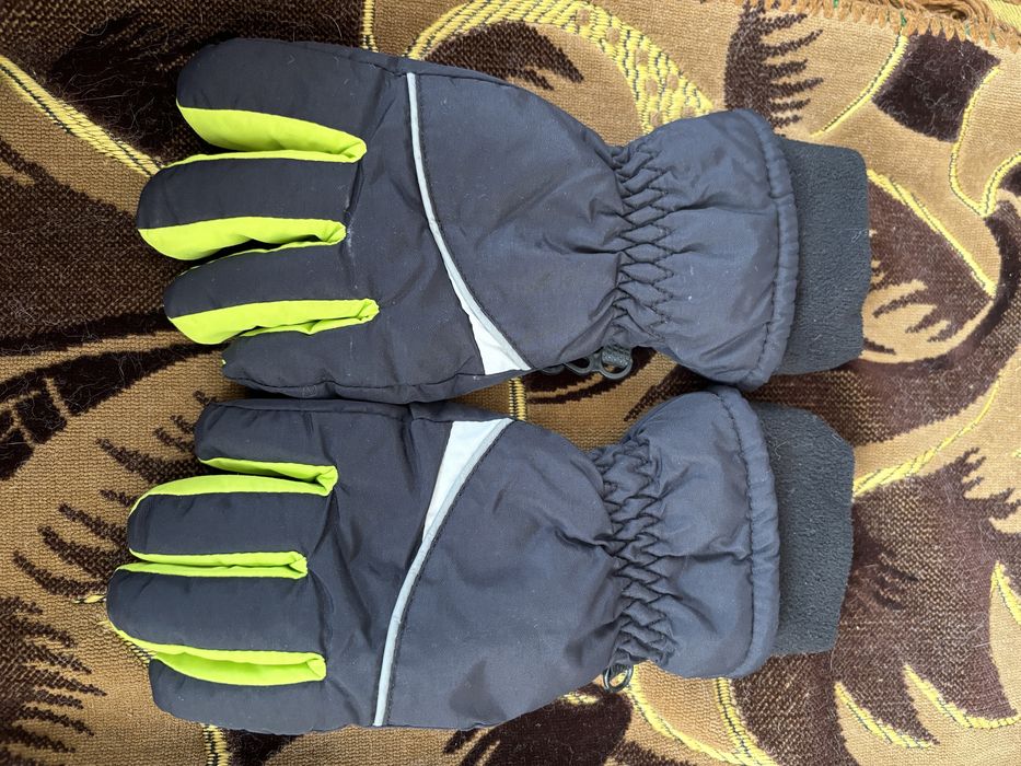 Рукавицы лыжные, очень теплые, в идеале