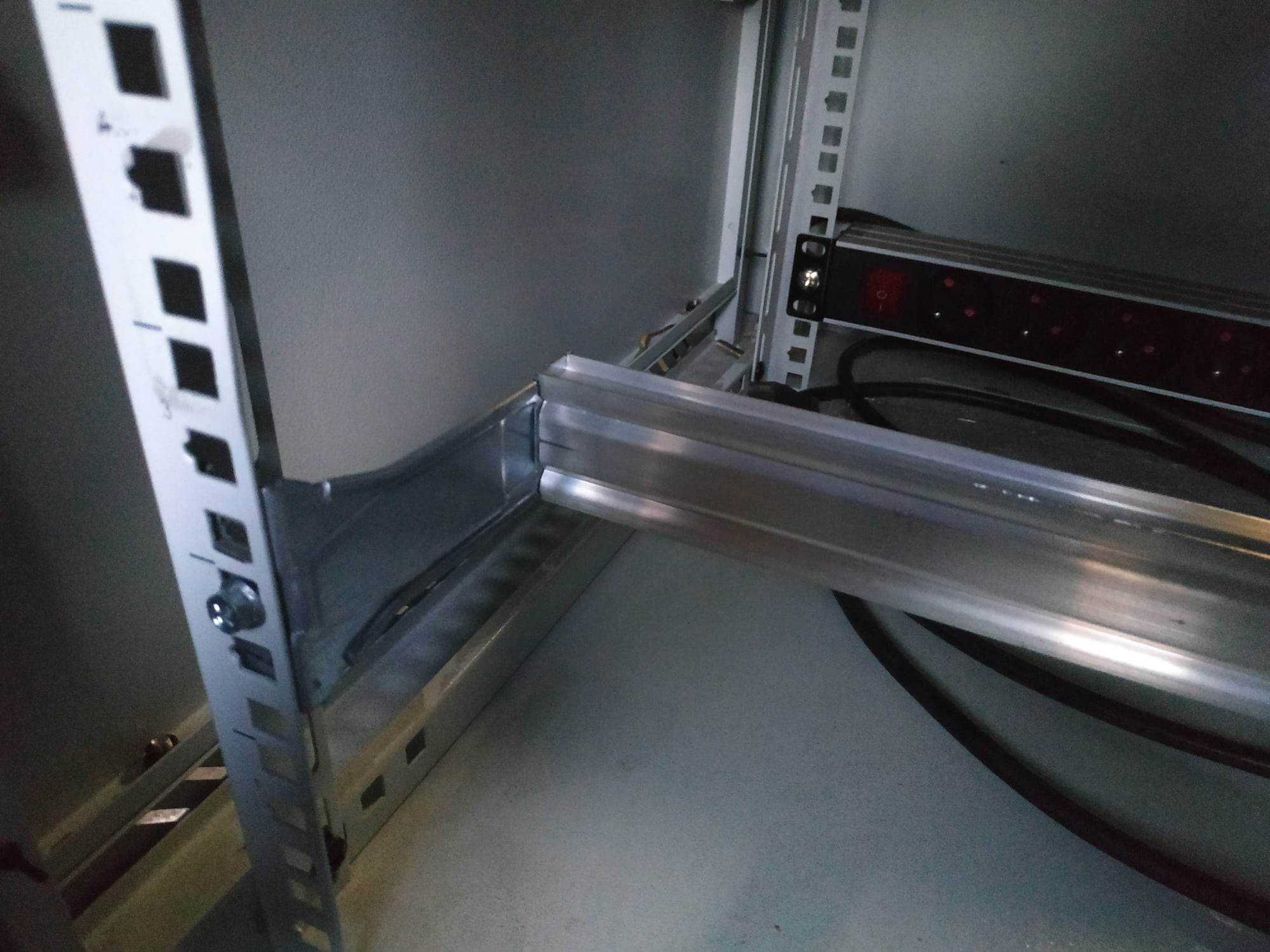 Szyna montażowa DIN do szafy RACK 19" 1U 2U aluminiowa