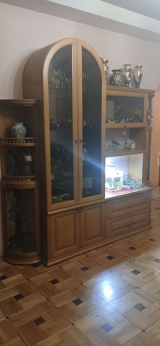 Стенка ,, Сервант,,