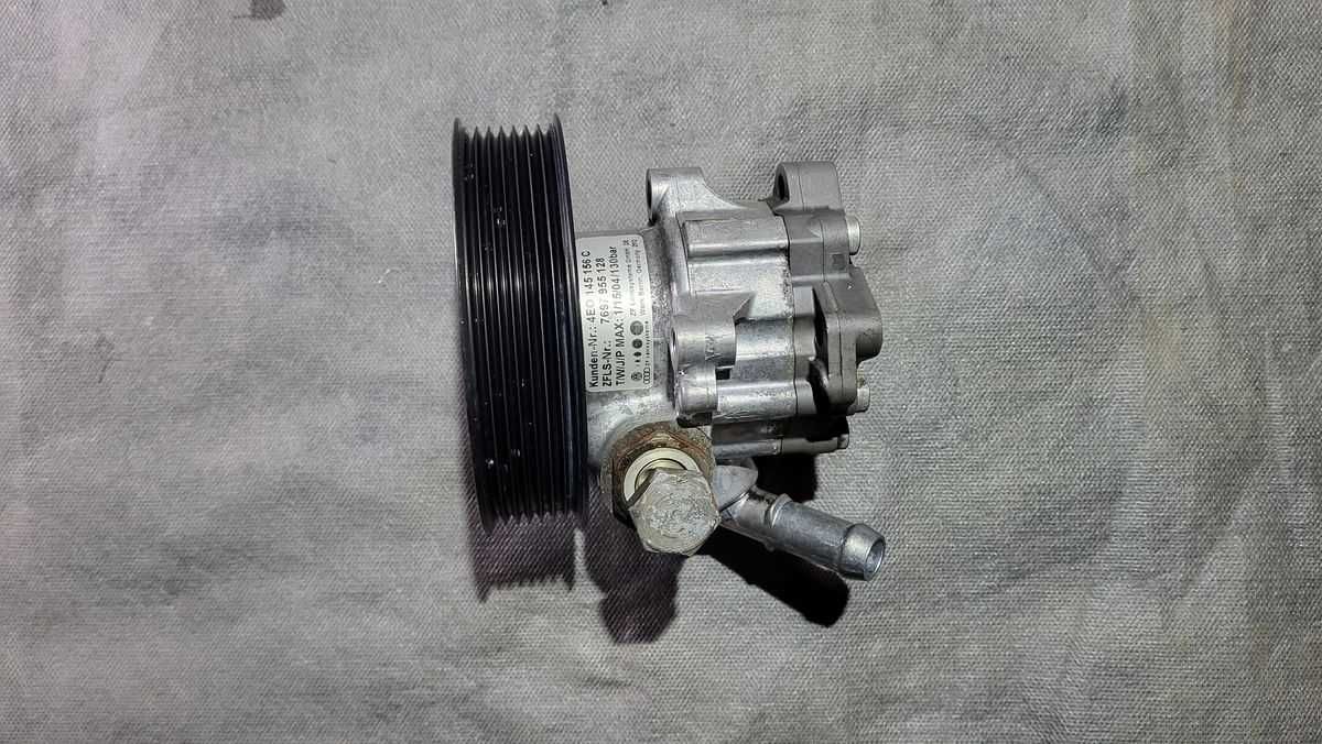 AUDI A8 D3 6.0 W12 BHT pompa wspomagania 4E0.145.156C .