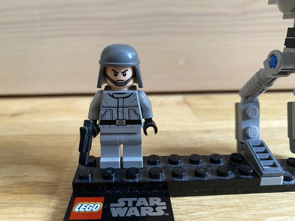 LEGO 9679 AT-ST & Endor