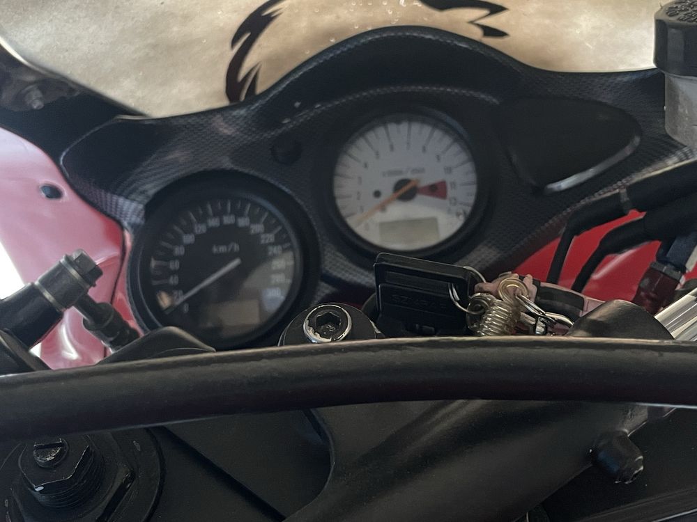 Suzuki Tl1000s переоформлення