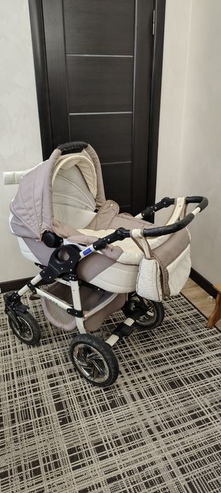 Продам дитячу коляску