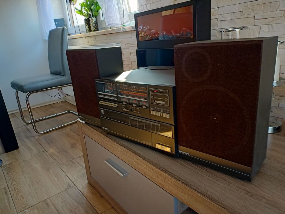 Wieża Uniwersum Retro +Głośniki Płyta Winylowa