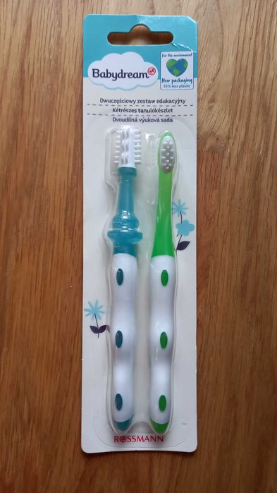 Dwuczęściowy zestaw edukacyjny Babydream, gryzak, szczoteczka 2 sztuki