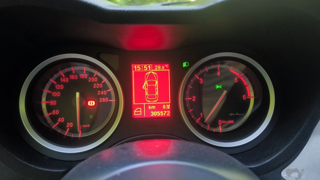 Alfe Romeo 159 1.9 JTDm 16v Design Giugiaro SuperSport