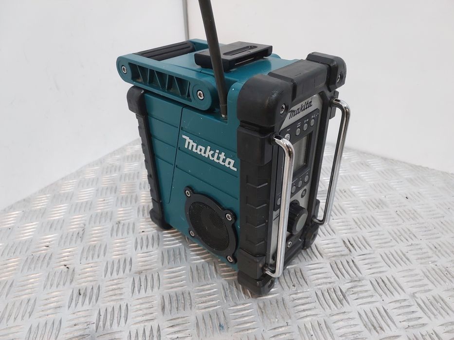 Акумуляторний радіоприймач Makita DMR 102